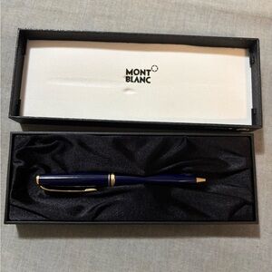 Montblanc Navy and Gold Pen